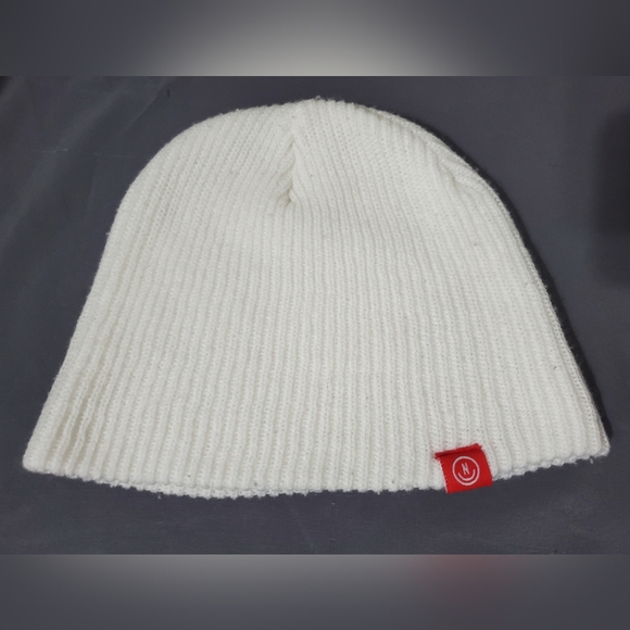 Neff X Star Wars Rogue One Trooper Imperial Symbol White Knit Beanie One Size - Picture 1 of 5
